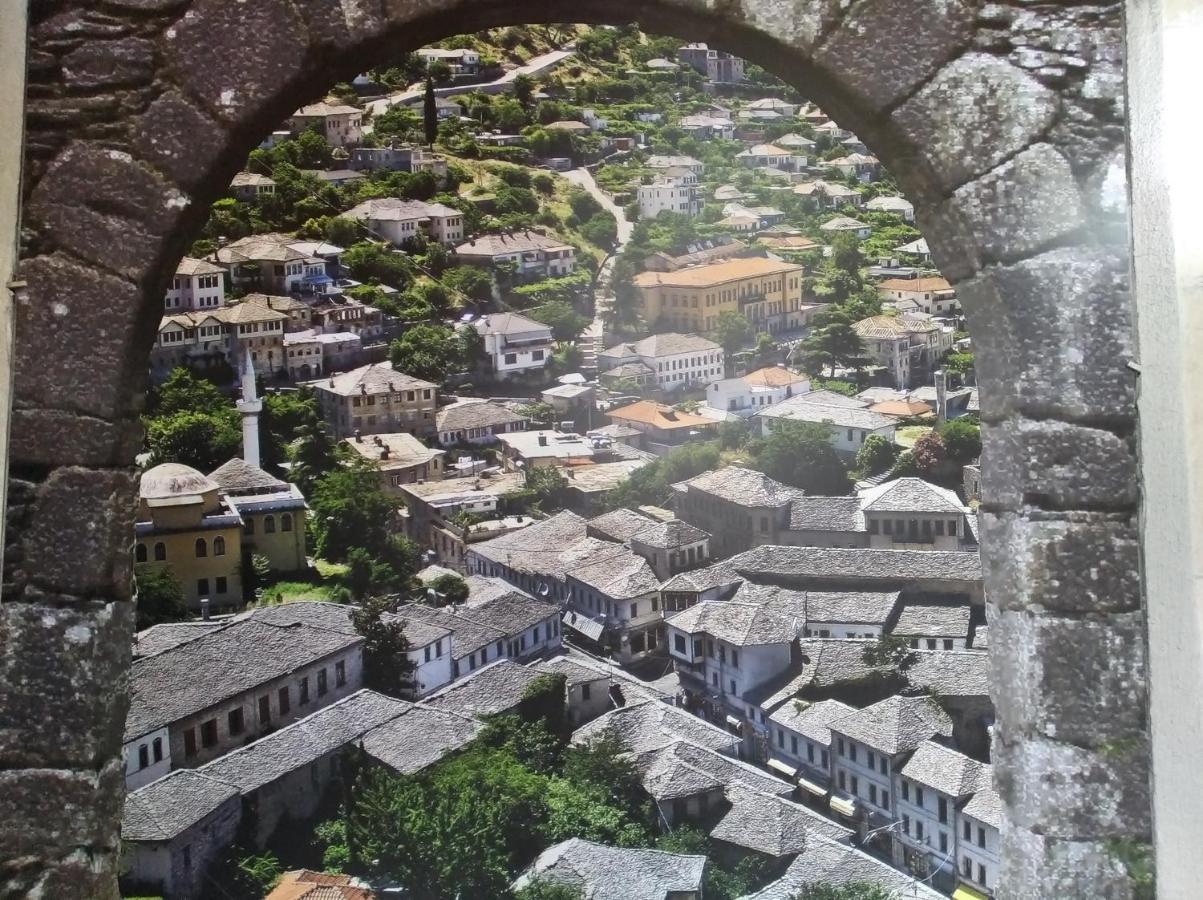 Gjirokastër Guest House Bake מראה חיצוני תמונה