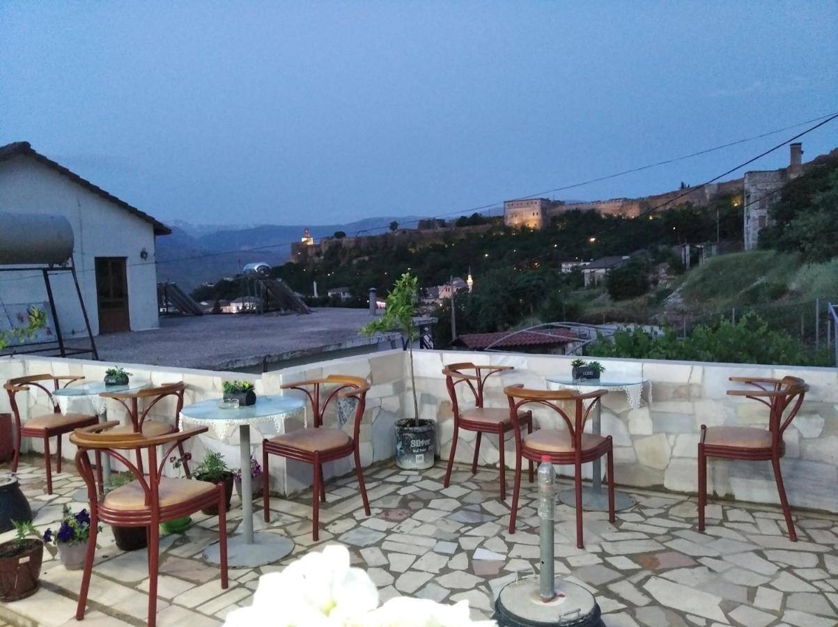 Gjirokastër Guest House Bake מראה חיצוני תמונה