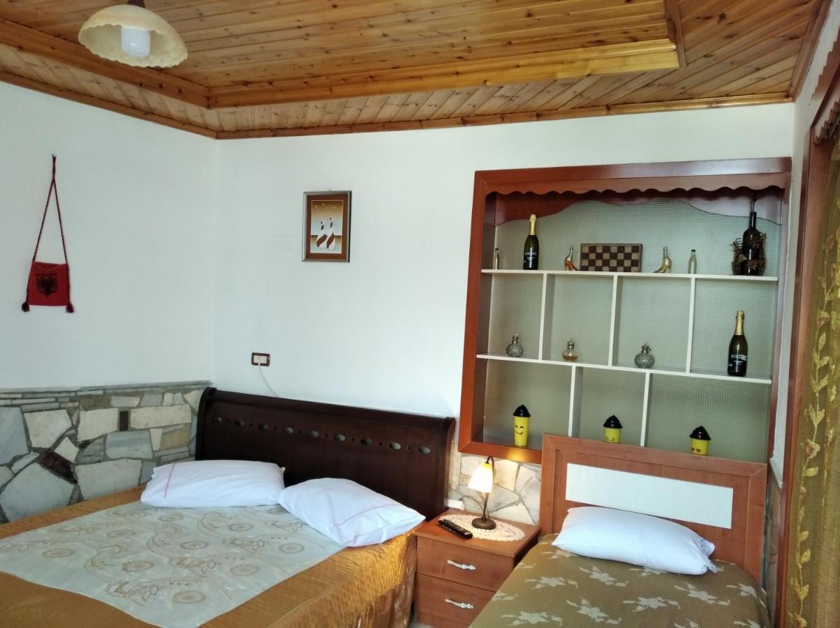 Gjirokastër Guest House Bake מראה חיצוני תמונה