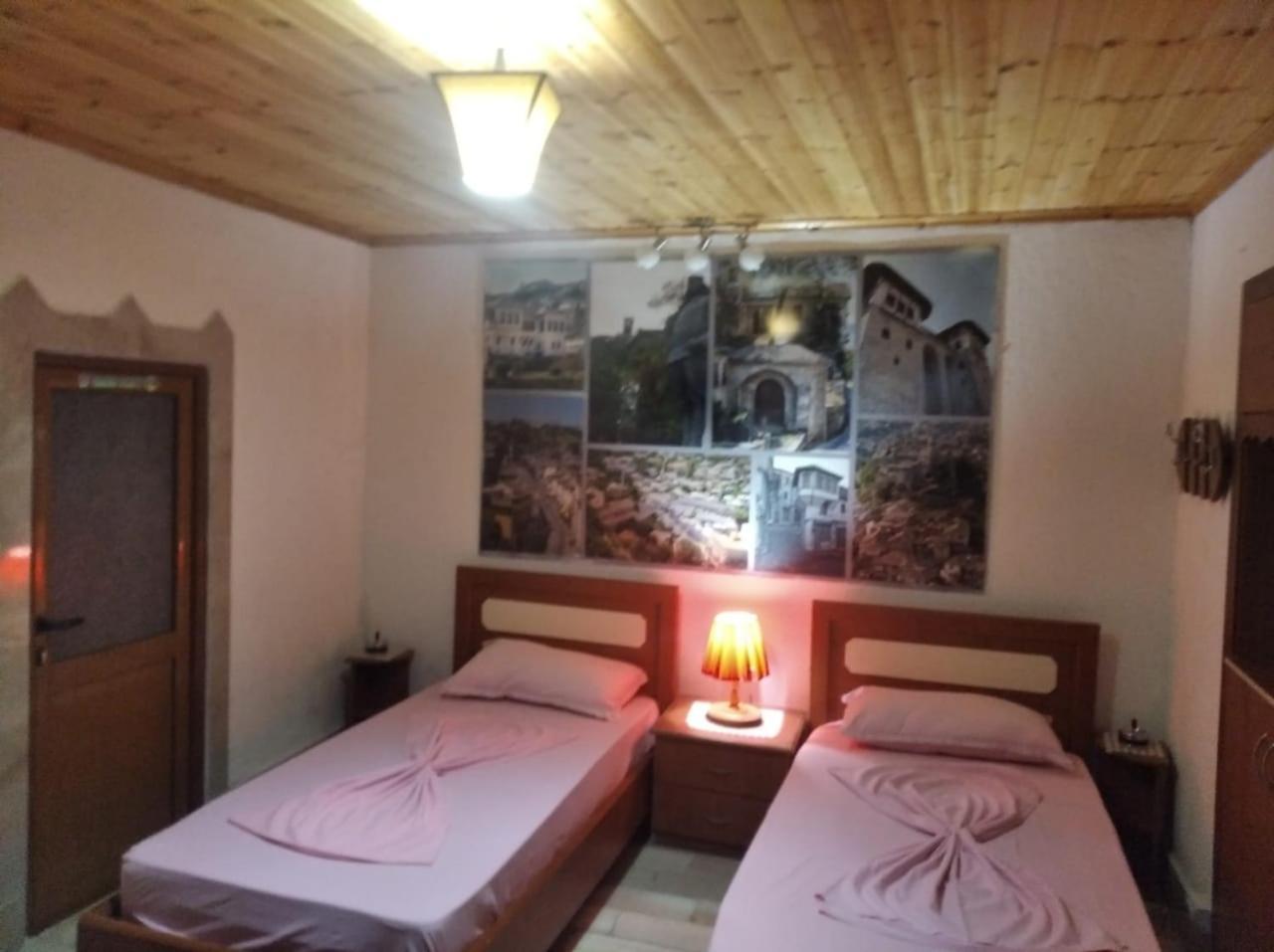Gjirokastër Guest House Bake מראה חיצוני תמונה