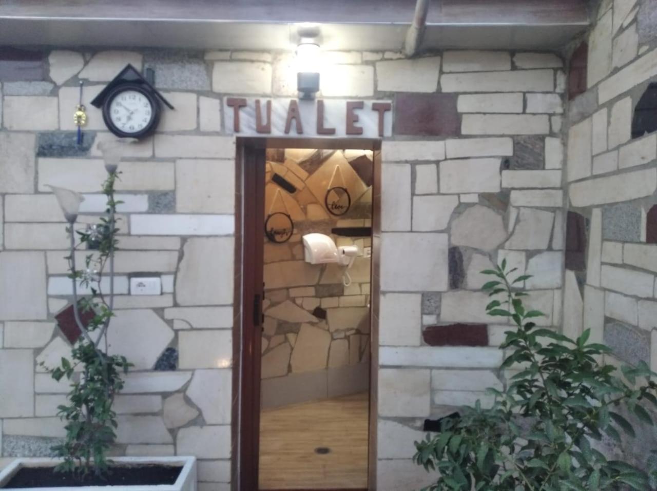 Gjirokastër Guest House Bake מראה חיצוני תמונה