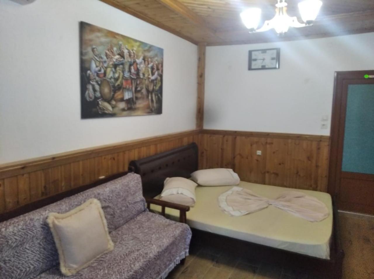 Gjirokastër Guest House Bake מראה חיצוני תמונה