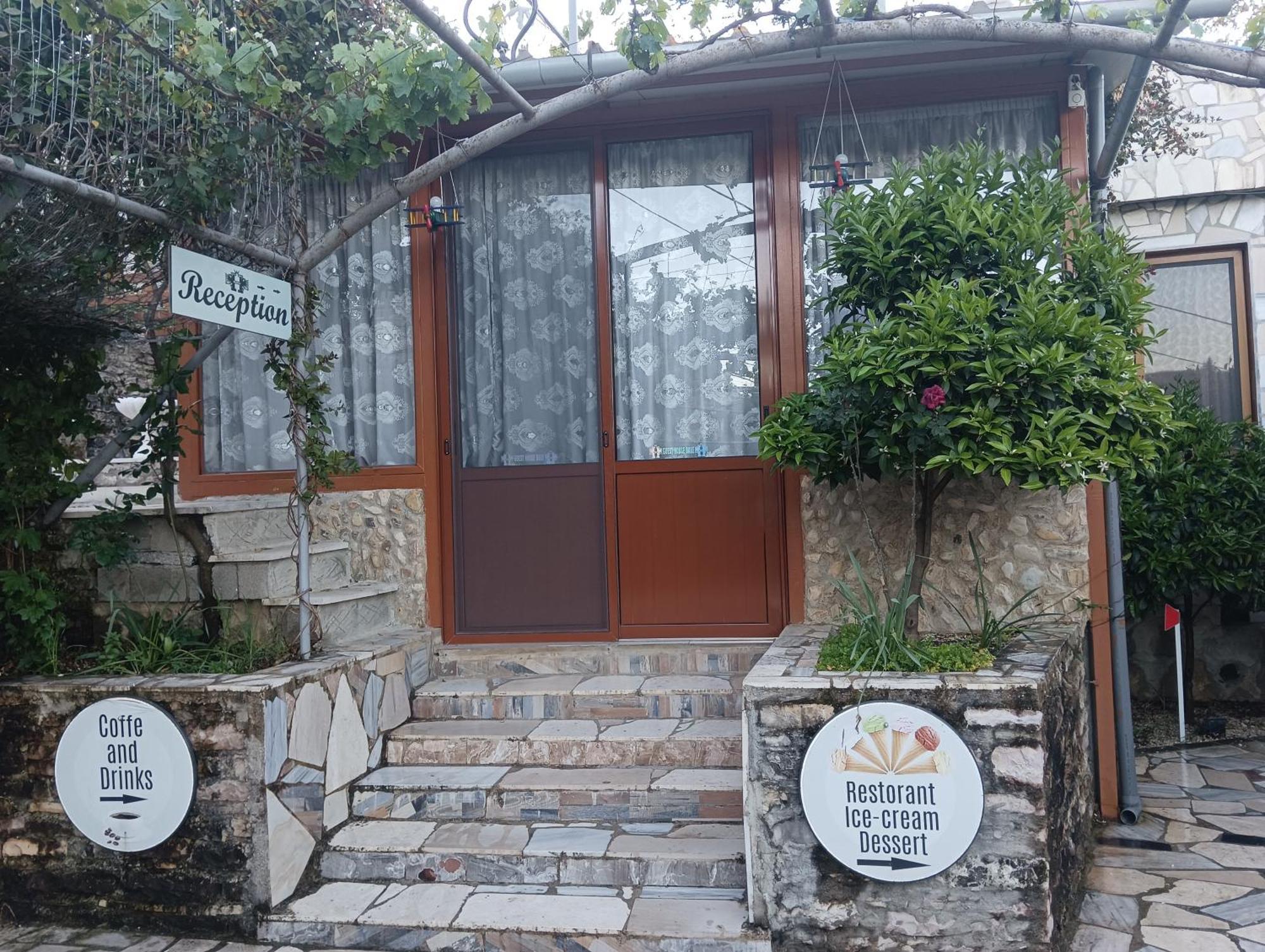 Gjirokastër Guest House Bake מראה חיצוני תמונה